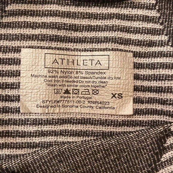 Athleta top - Picture 3 of 3